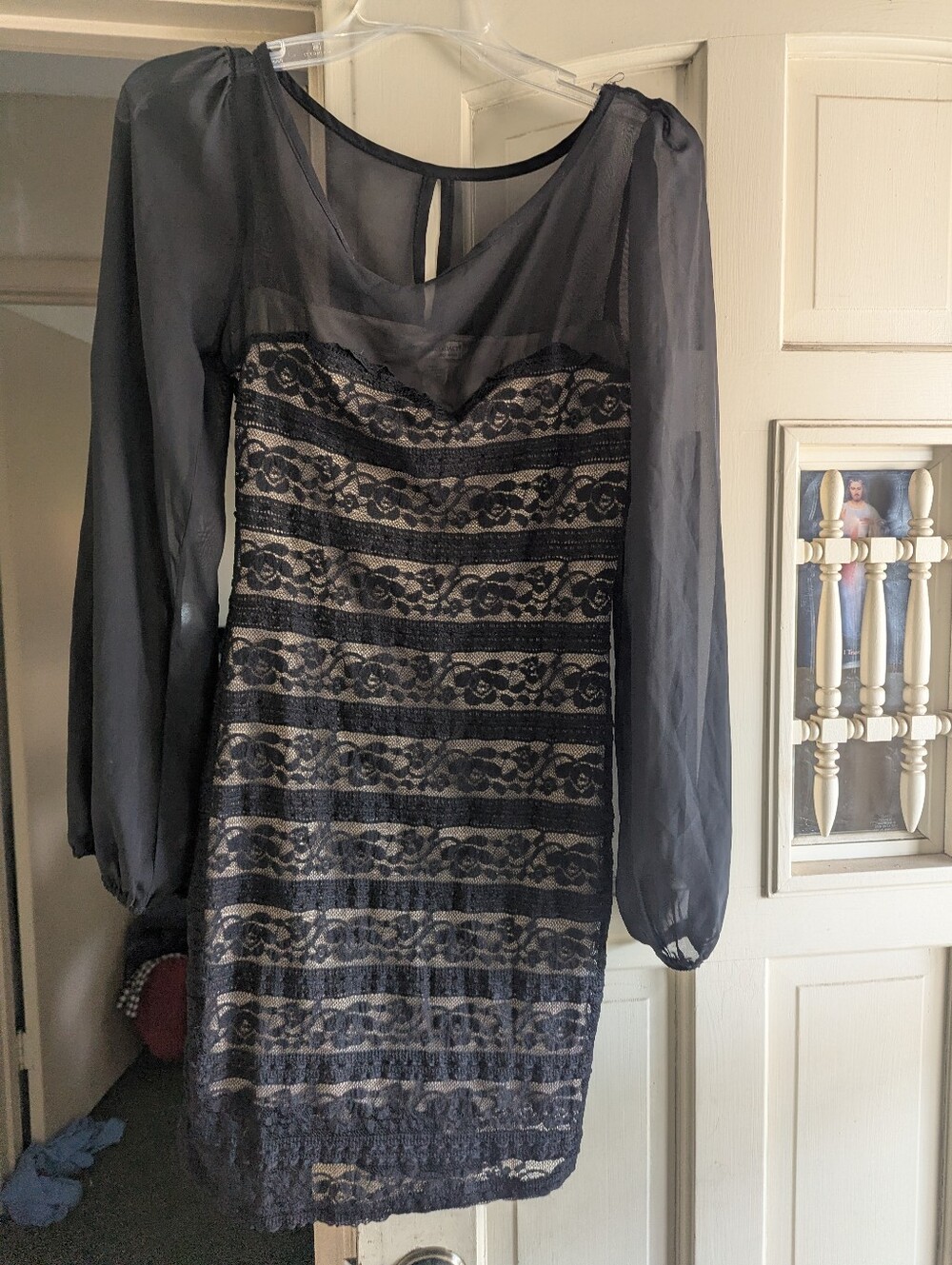 a'gaci Black Lace and Sheer Sleeve Long Sleeve Dress